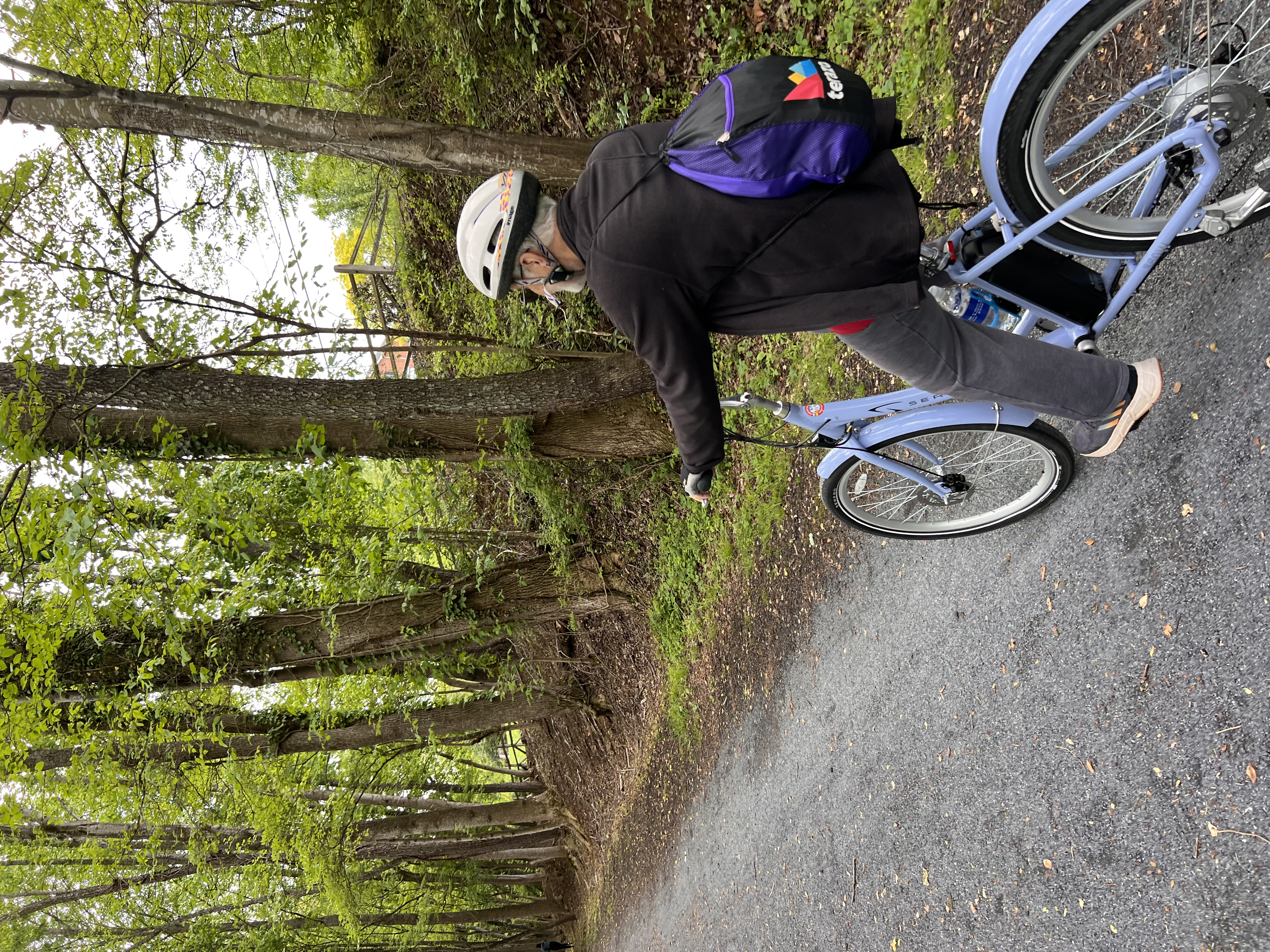 ./2025/04 - Virginia Creeper/IMG_0070.jpg